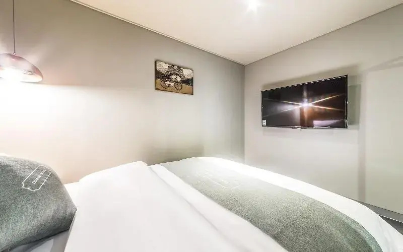 Gimpo Docking Hotel