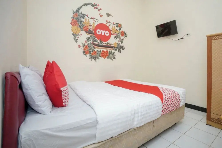 OYO 448 Hotel Central
