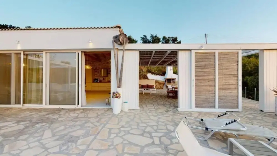 Villa Patelo With Private Pool and Jacuzzi