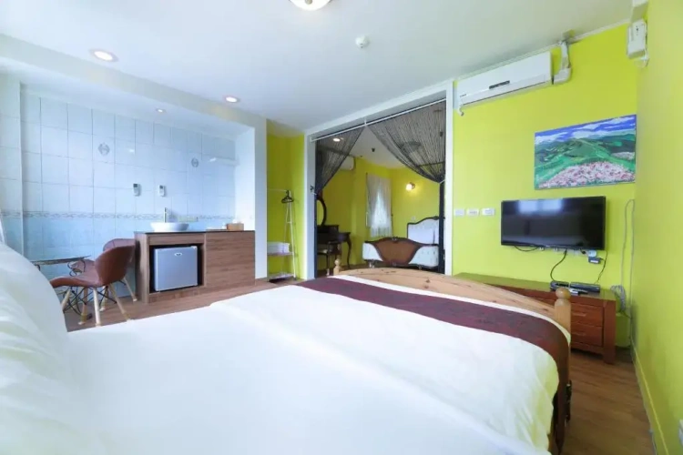 Standard Double room with view