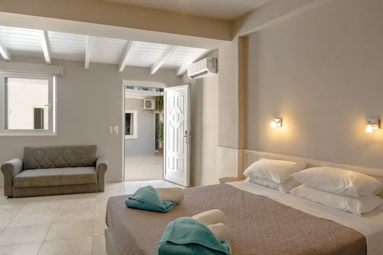 Superior Quadruple room with balcony