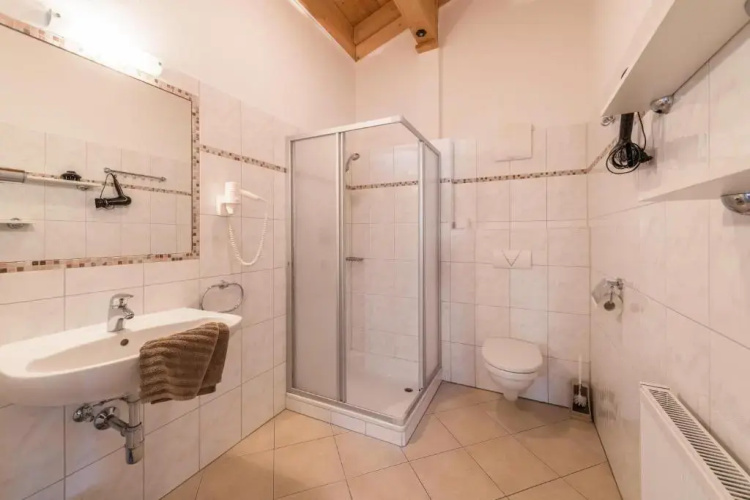 Sommer Chalet Central Top CC7