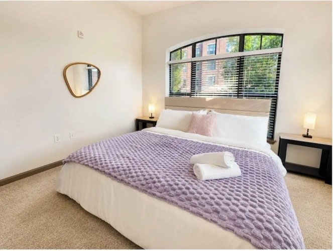 2 Bedrooms Apartment