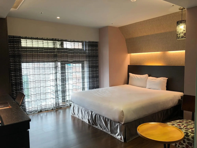 Fine Hotel