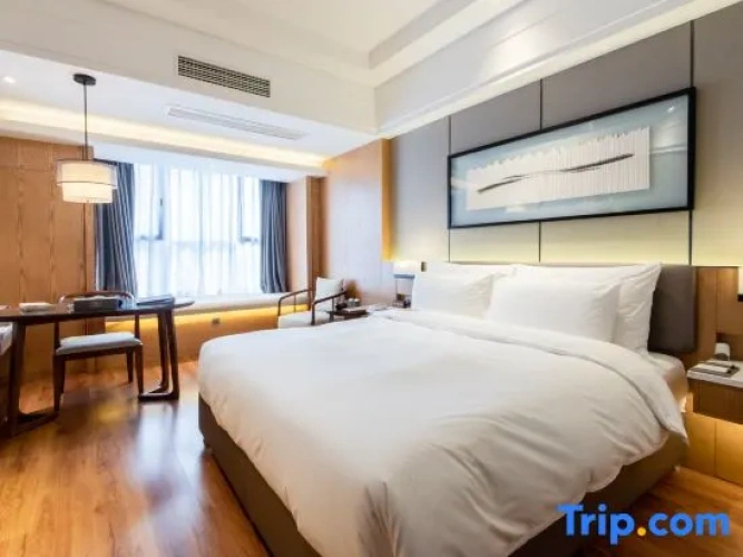 Standard Double room with view