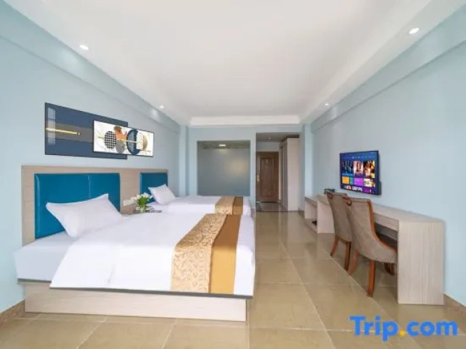 Standard Twin room with balcony