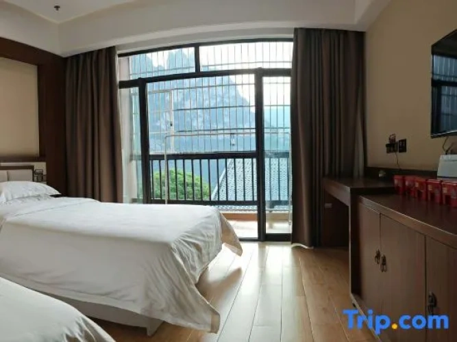 Standard Double room with view