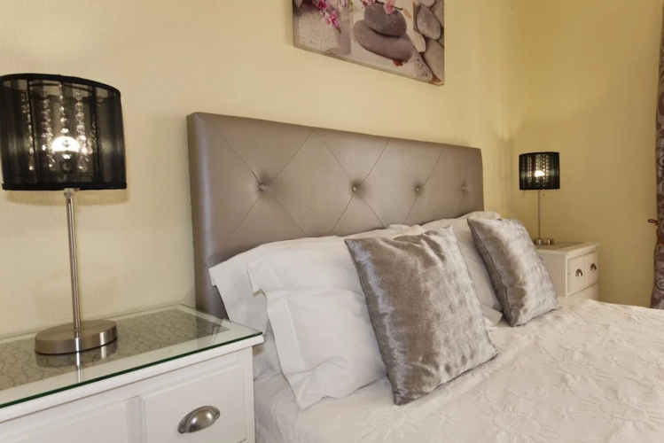 B17 - The Stunning Seaview Apartment
