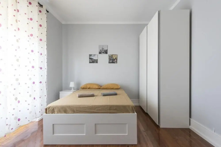 Room Gani
