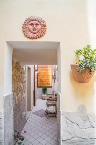 La Nicchia 2
