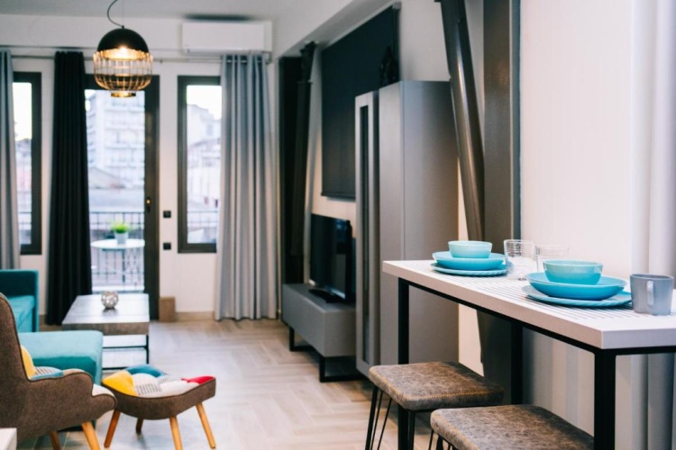 1 Bedroom Apartment