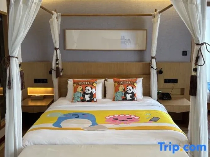 Quadruple Family Suite