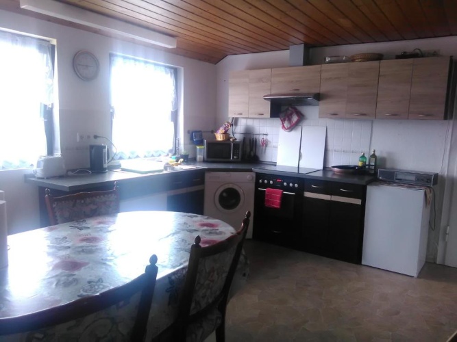 3 Bedrooms Apartment
