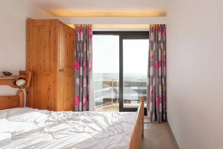 Apartment in Middelkerke With Sea View