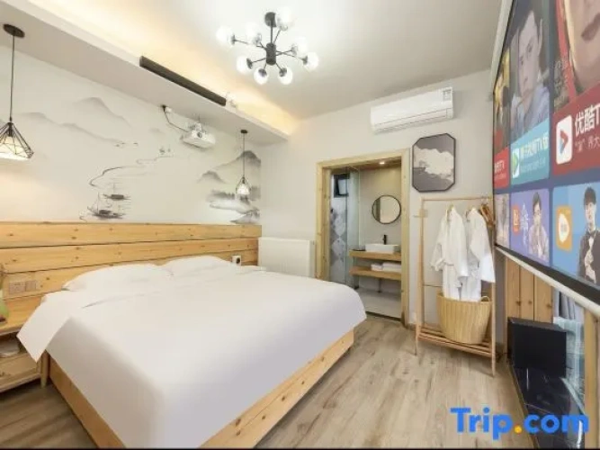 Standard Double room with mountain view