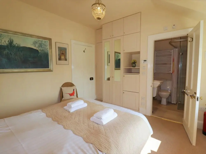 2 Merewood Cottages
