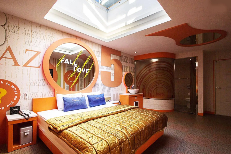 Jaya Hotel