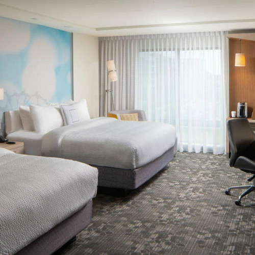 Courtyard By Marriott Lafayette South