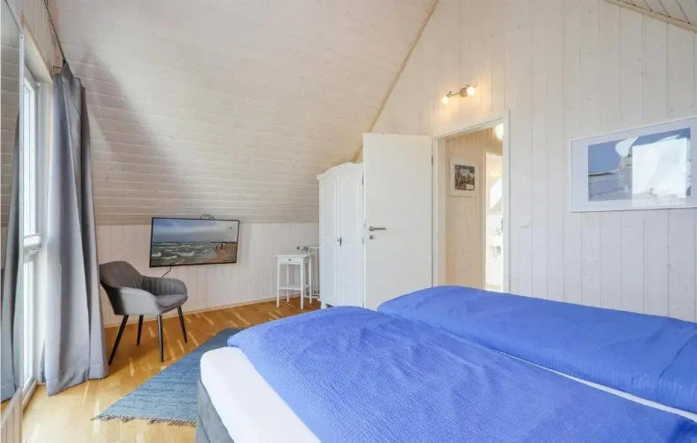 2 Bedrooms Cottage