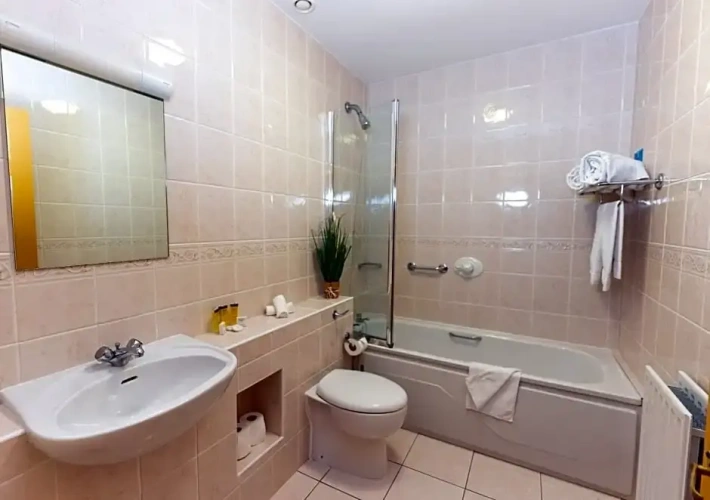 Standard Triple room with sea view