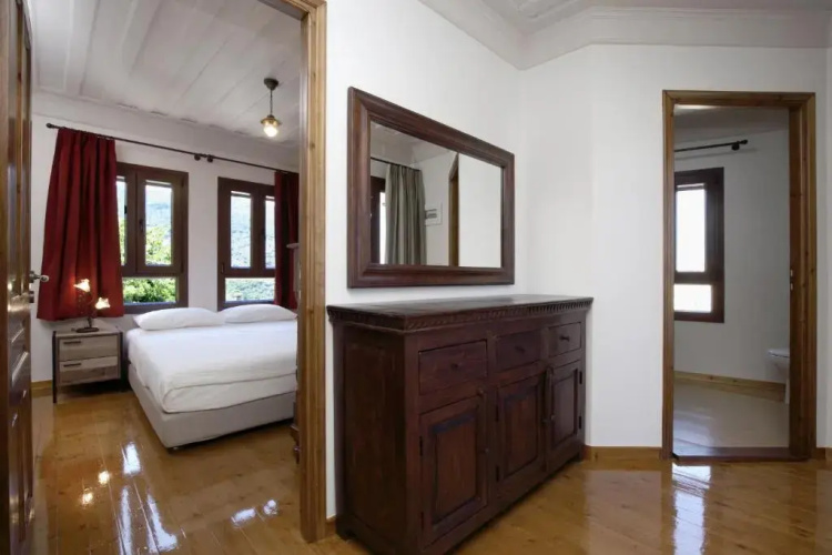 Stafilos House