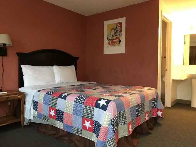 Big Sky Lodge
