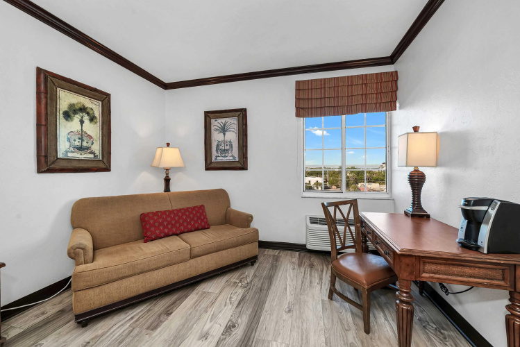 Bayfront Inn On Fifth Avenue photo 7