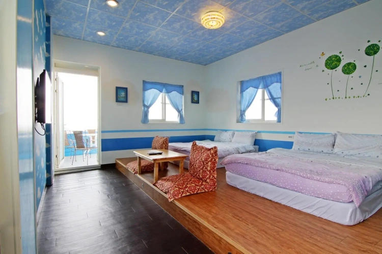 Standard Quadruple room