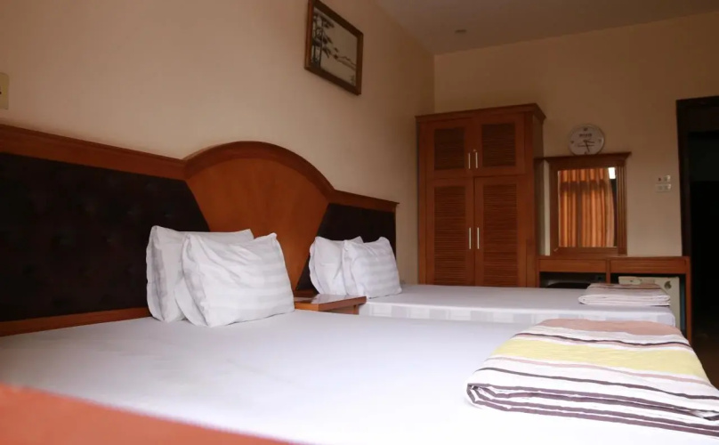 Van Nam Hotel