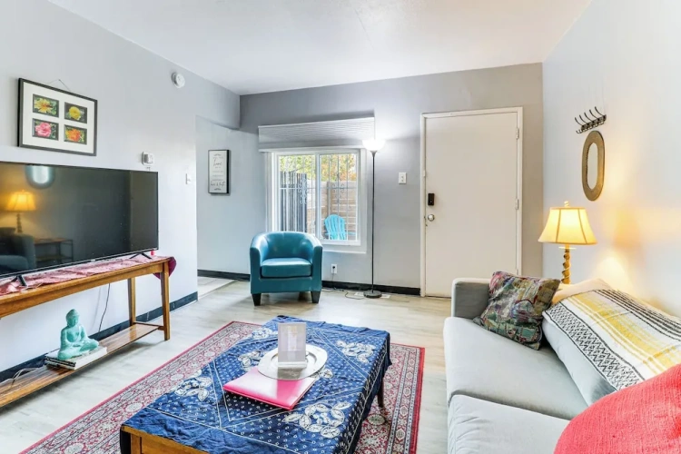 2 Bedrooms Cottage