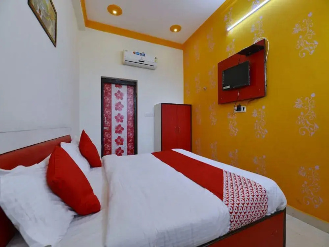 OYO 12505 Hotel MJ