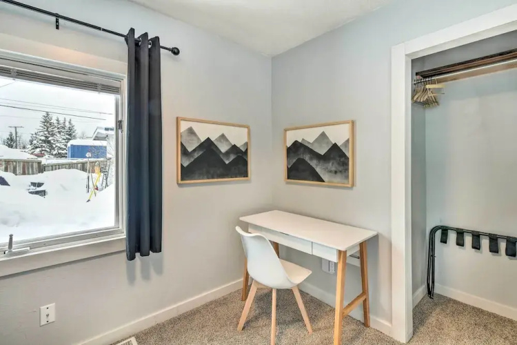 Anchorage Home, Minutes From Downtown!