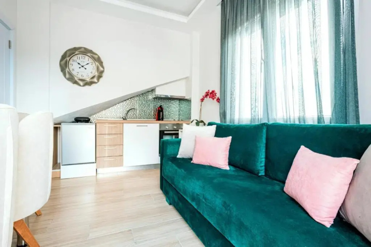 Design Suites Efharis (Brusco)