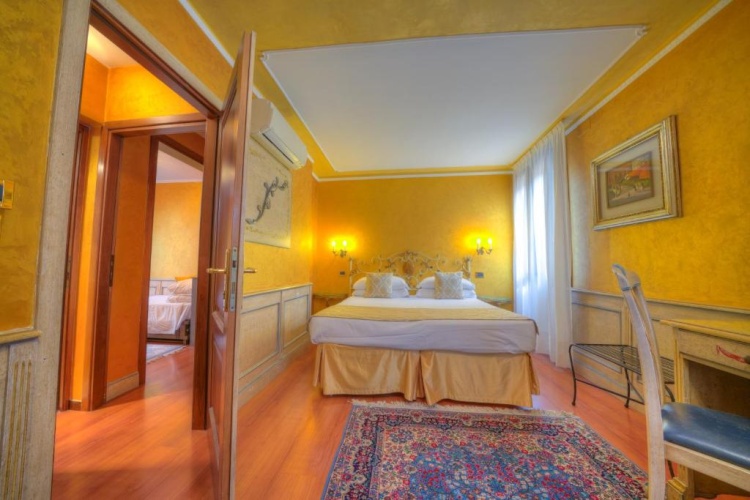 Quadruple Suite