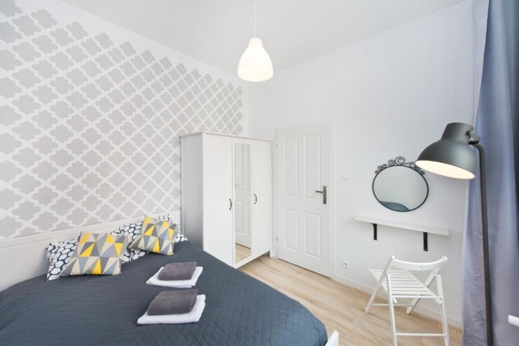 2 Bedrooms Apartment