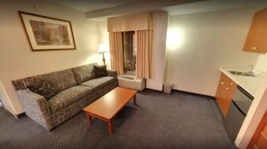 1 Bedroom Quadruple Suite