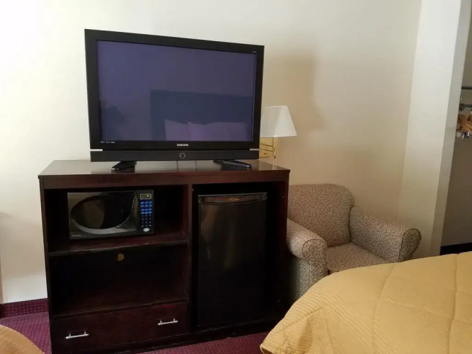 Ameriview Inn and Suites