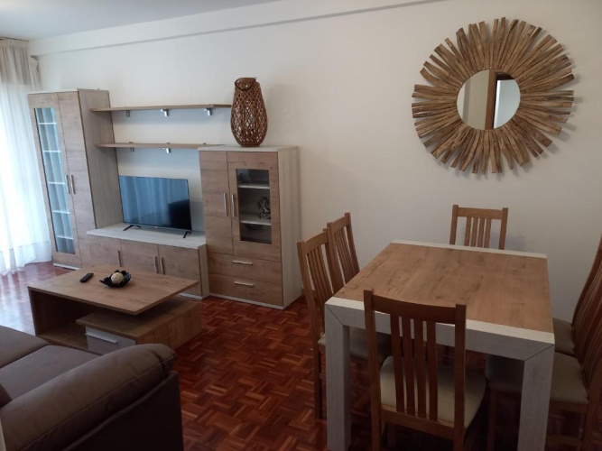 3 Bedrooms Apartment
