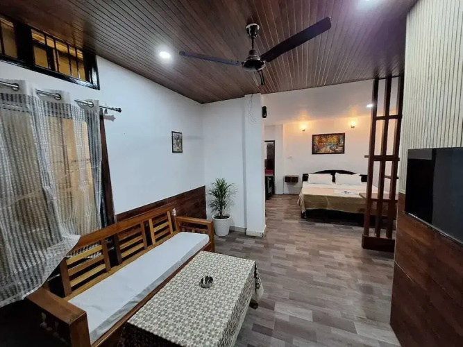 Hotel High East