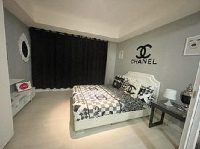 1 Bedroom Deluxe Double room with pool view