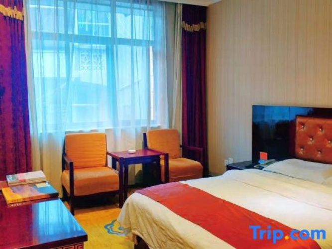 Deluxe Double Suite