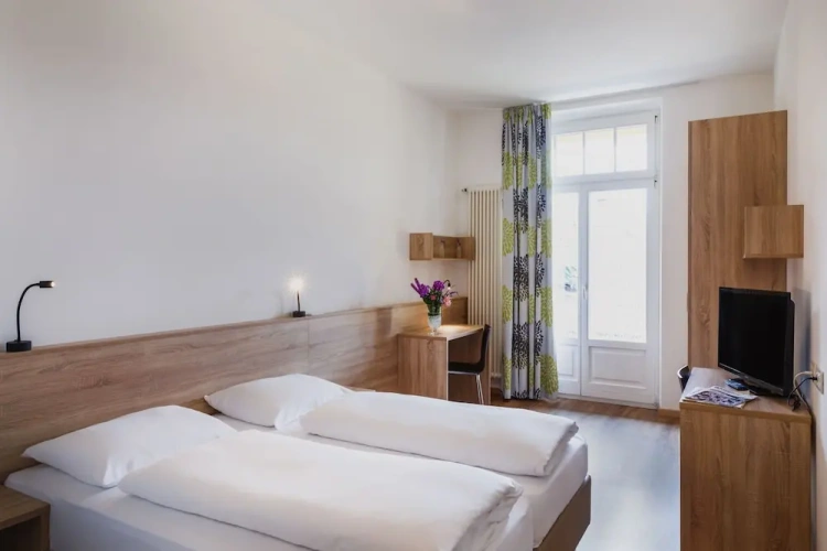 Economy Twin room