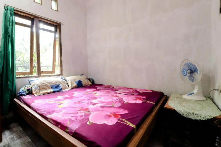 Bed in Dorm