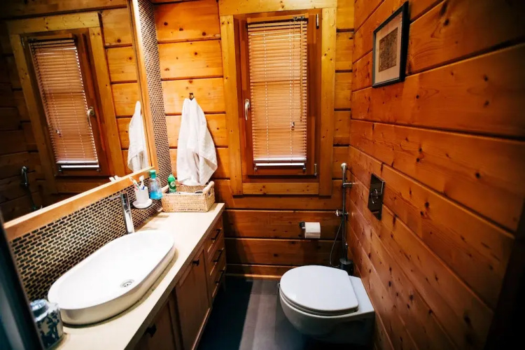 Alexis Wooden House