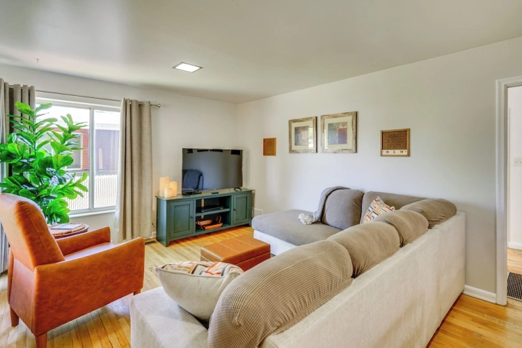 3 Bedrooms Cottage
