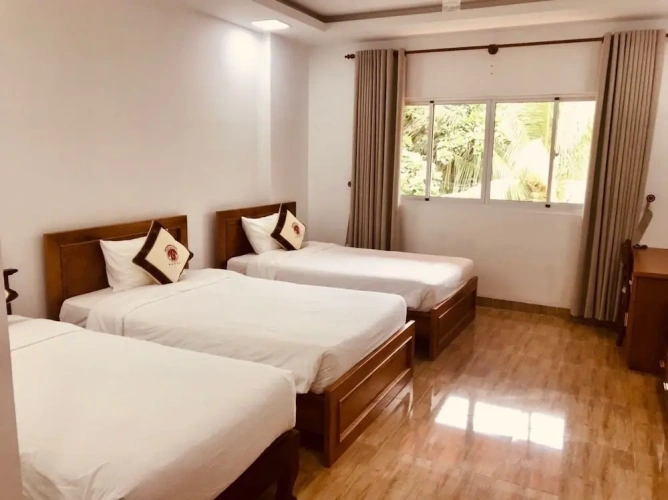 Standard Triple room