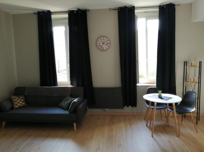 1 Bedroom Apartment