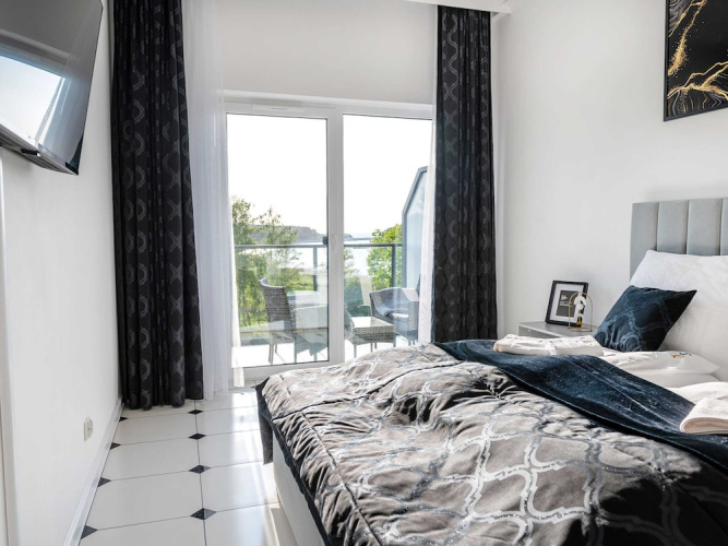 Apartment Overlooking the River, Sauna, Dziwnow