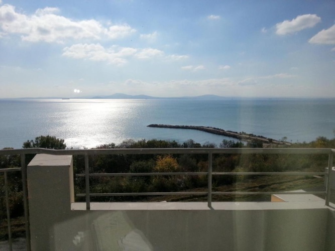 Standard Triple room with sea view