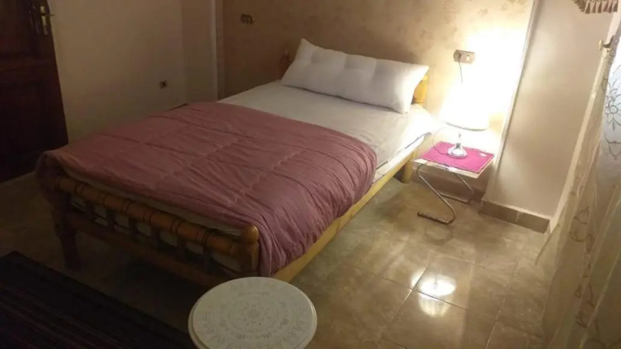 Pyramid Giza City Inn